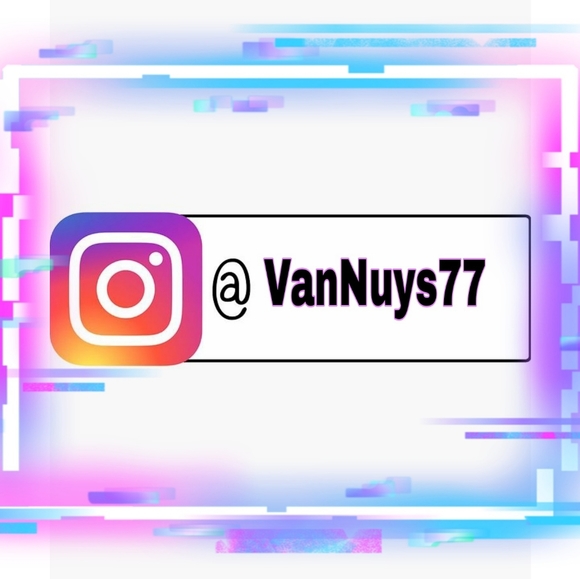 Meet your Posher! ❤ - Picture 4 of 6